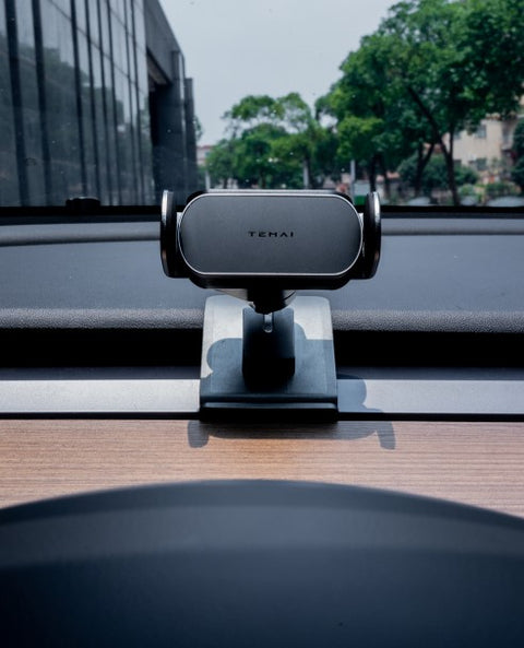Solar Phone Holder -Tesla Model 3/Y(21-23)