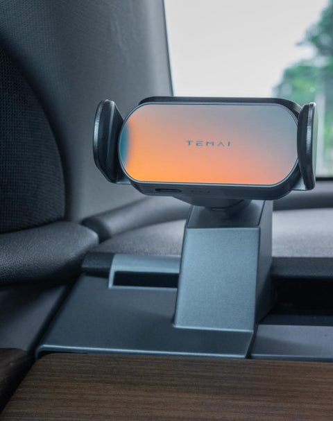 Solar Phone Holder -Tesla Model 3/Y(21-23)